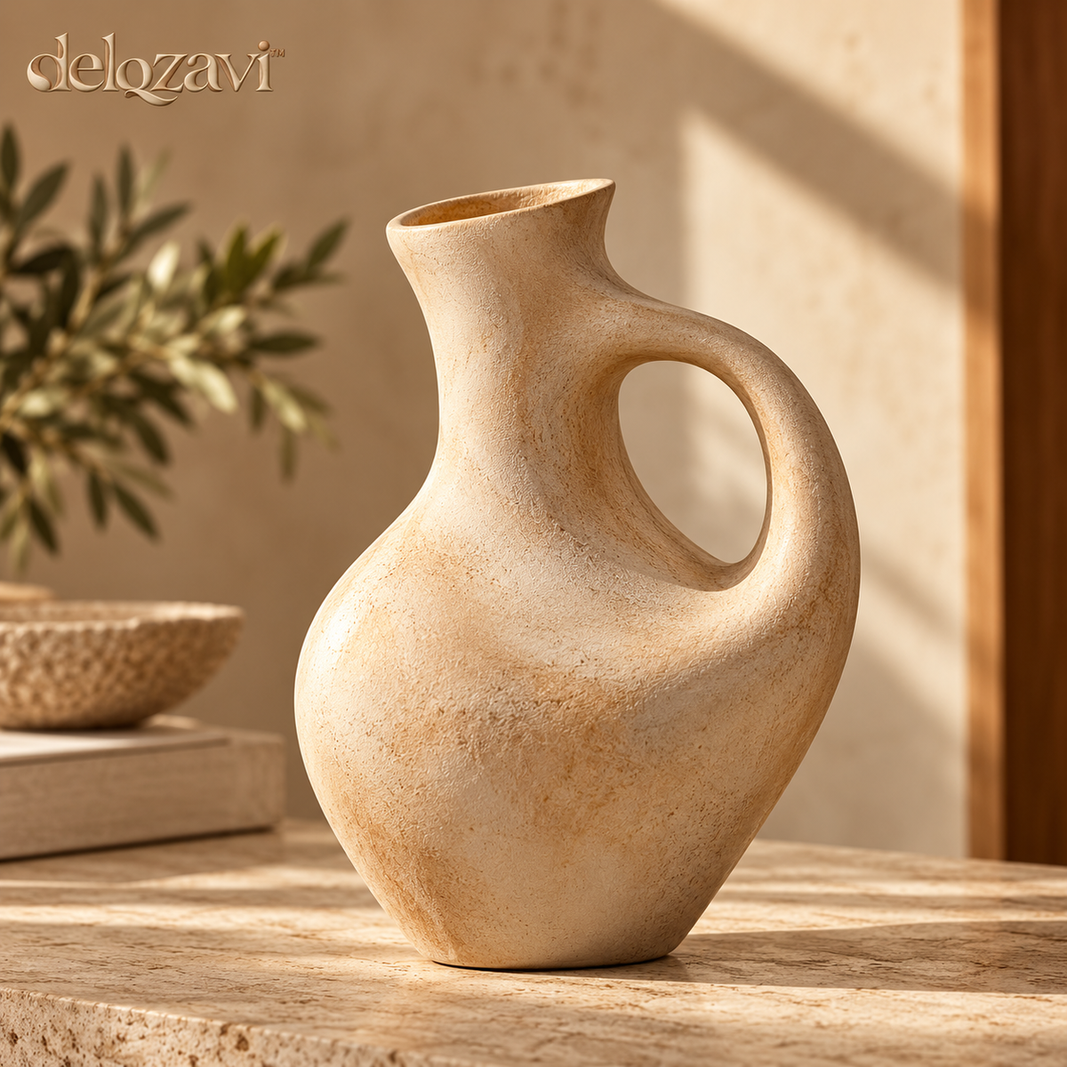 delqzavi™ Organic Handle Vase — image 1